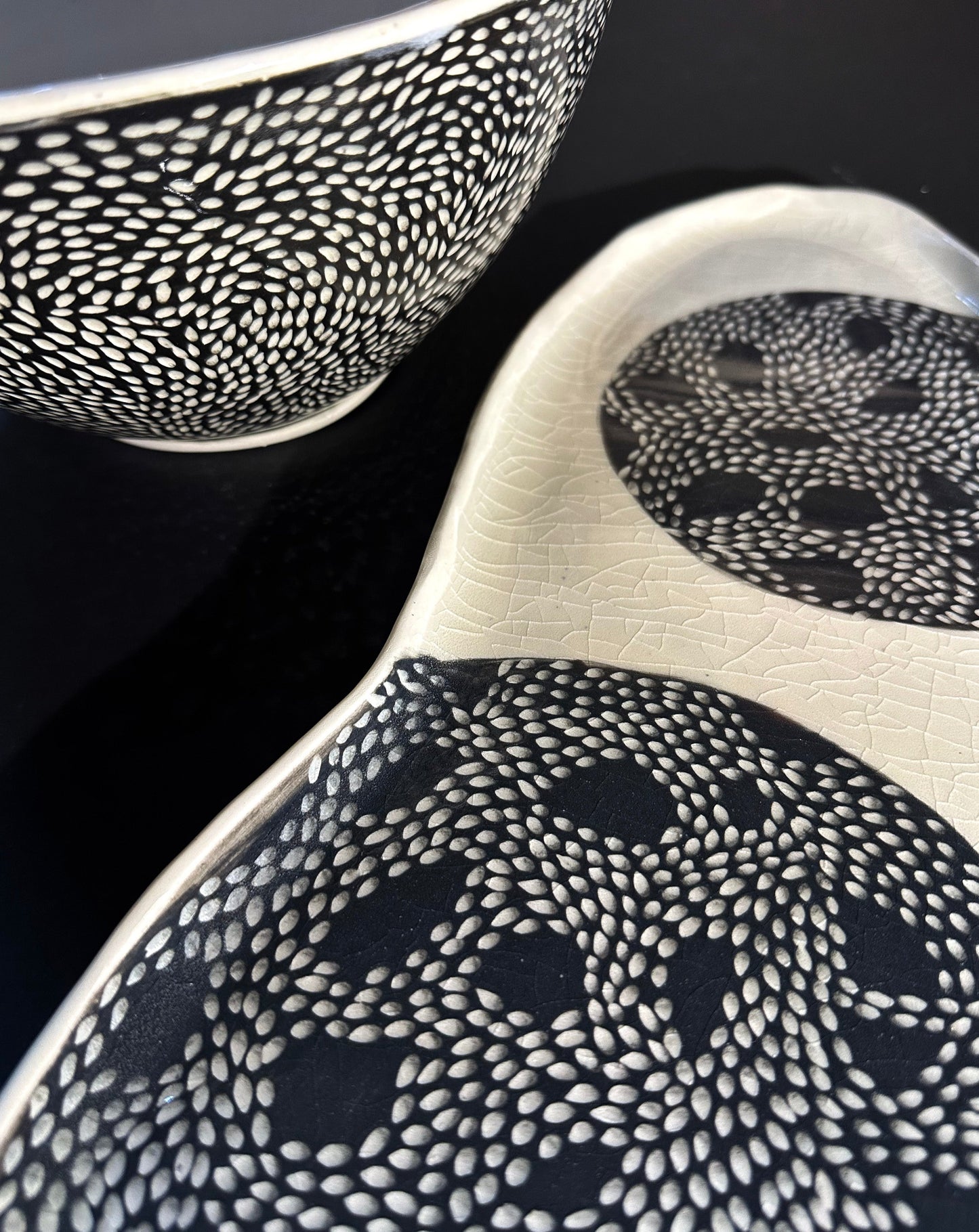 Black/White Sgrafitto Tray