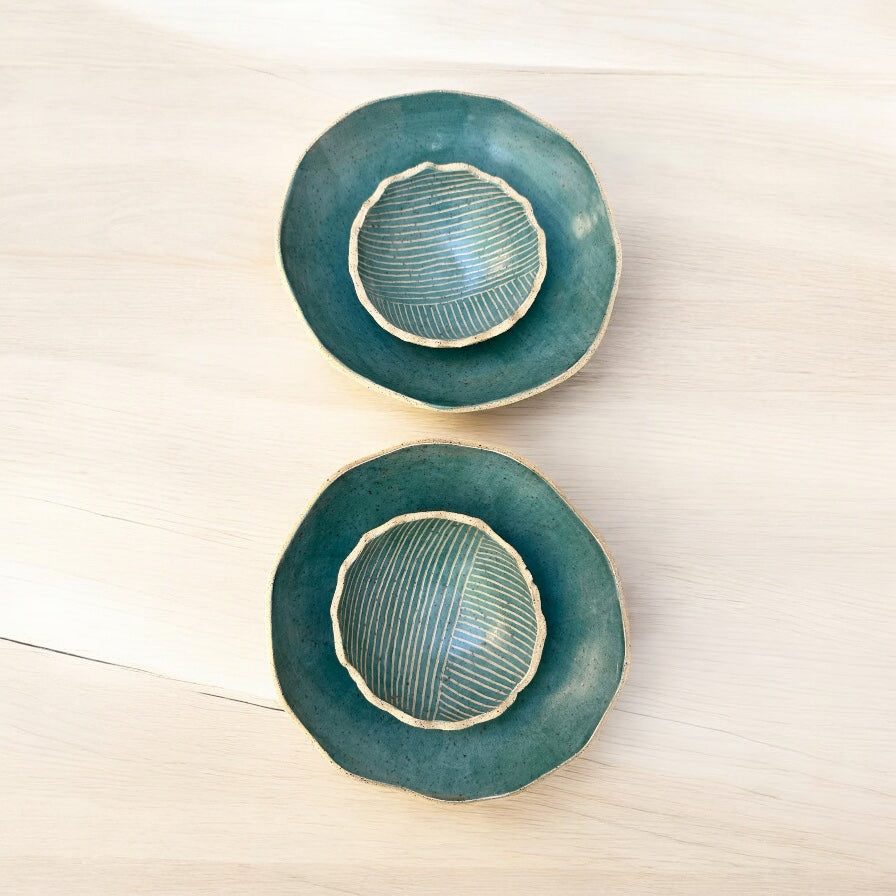 Aqua Tripod Bowl Set