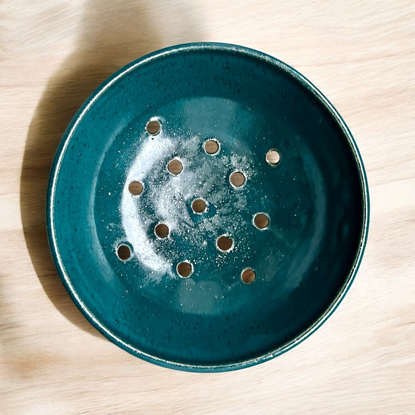 Tripod Berry Bowls