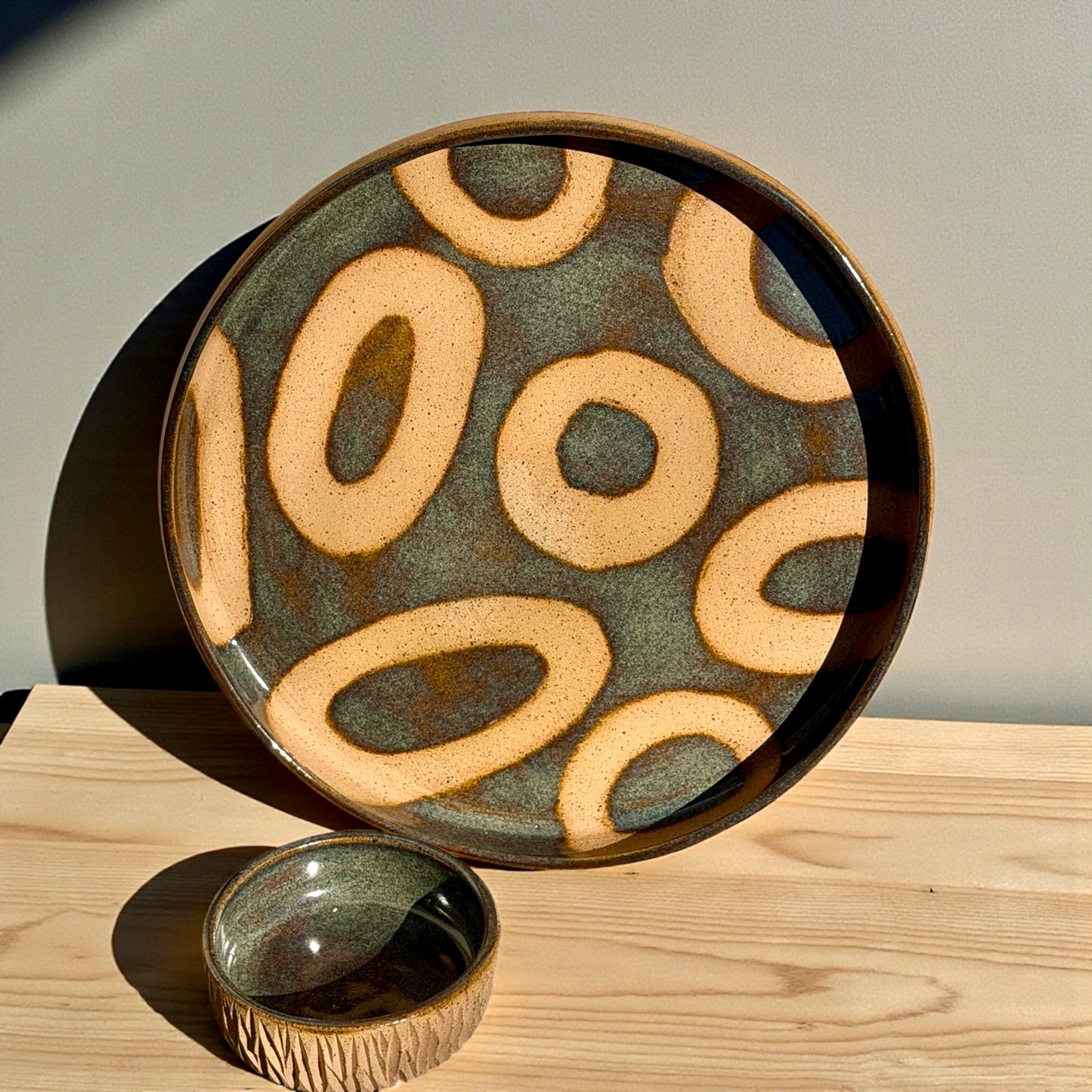 Circle Plate Serving Set
