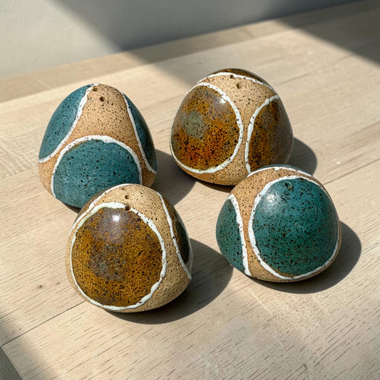 Salt + Pepper Shakers